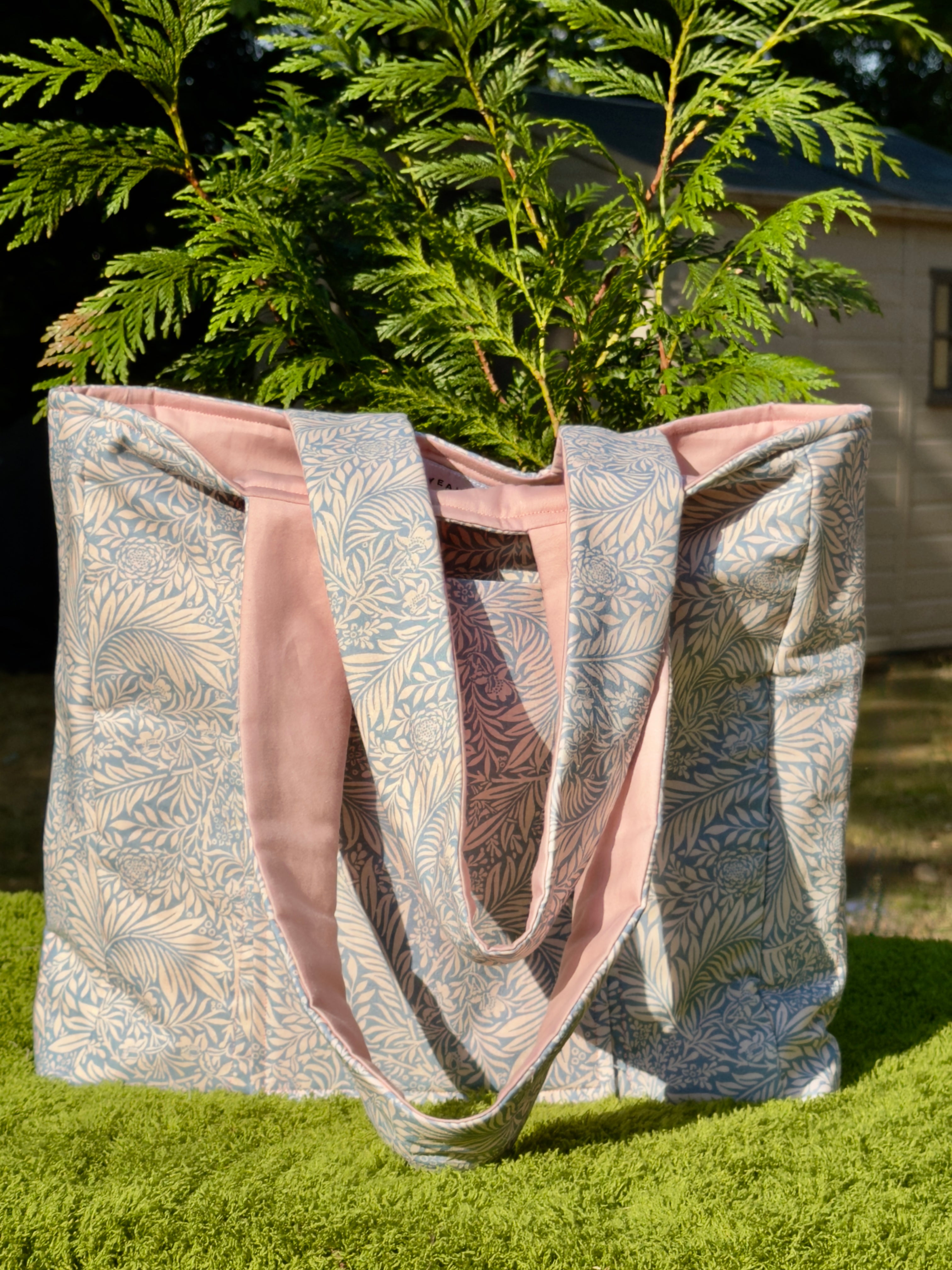 Willow & Bloom laptop tote