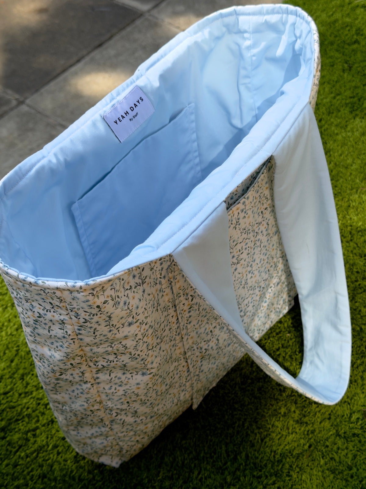 Morning Dew Laptop tote