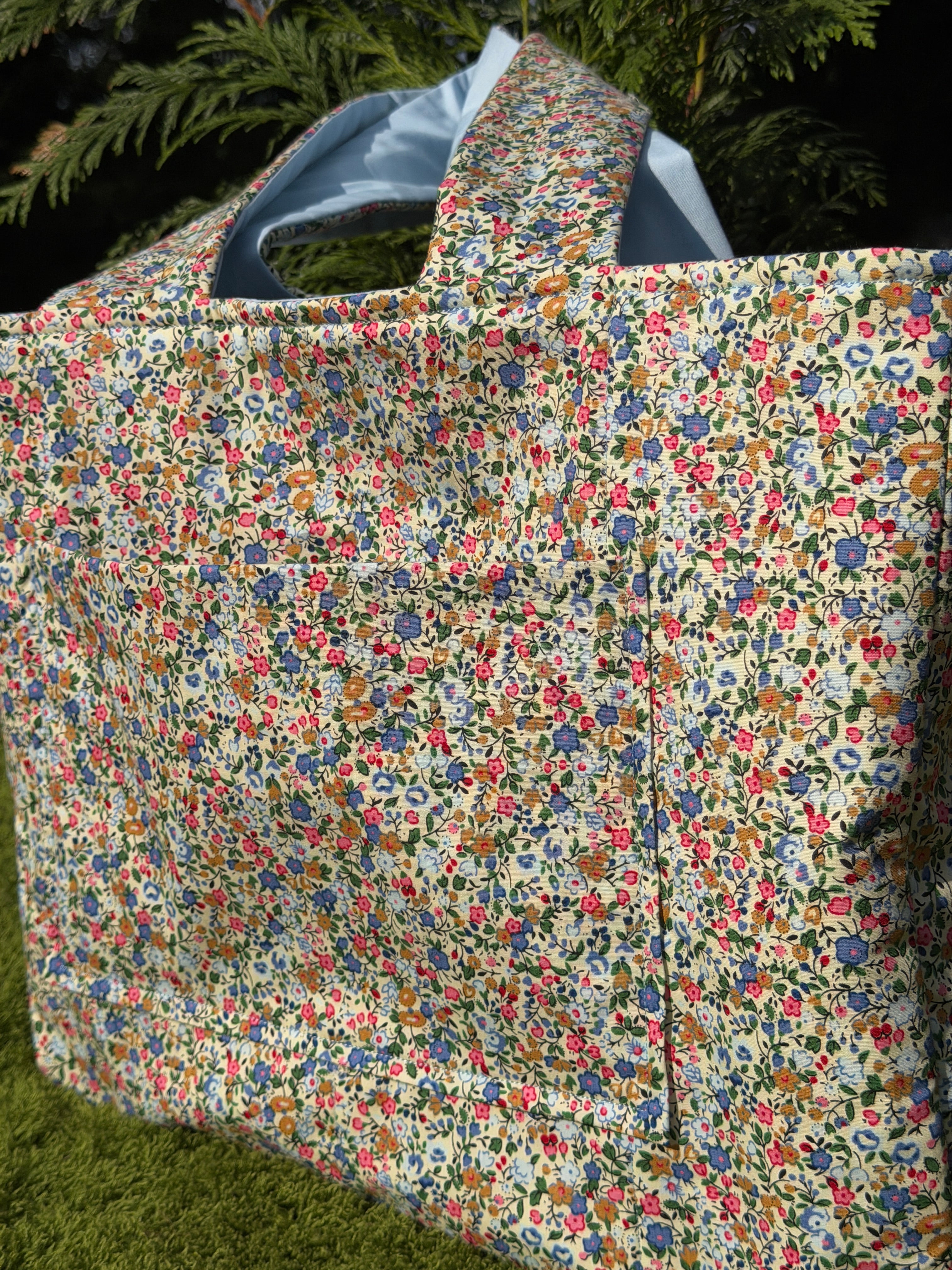 Forget me not Carryall tote