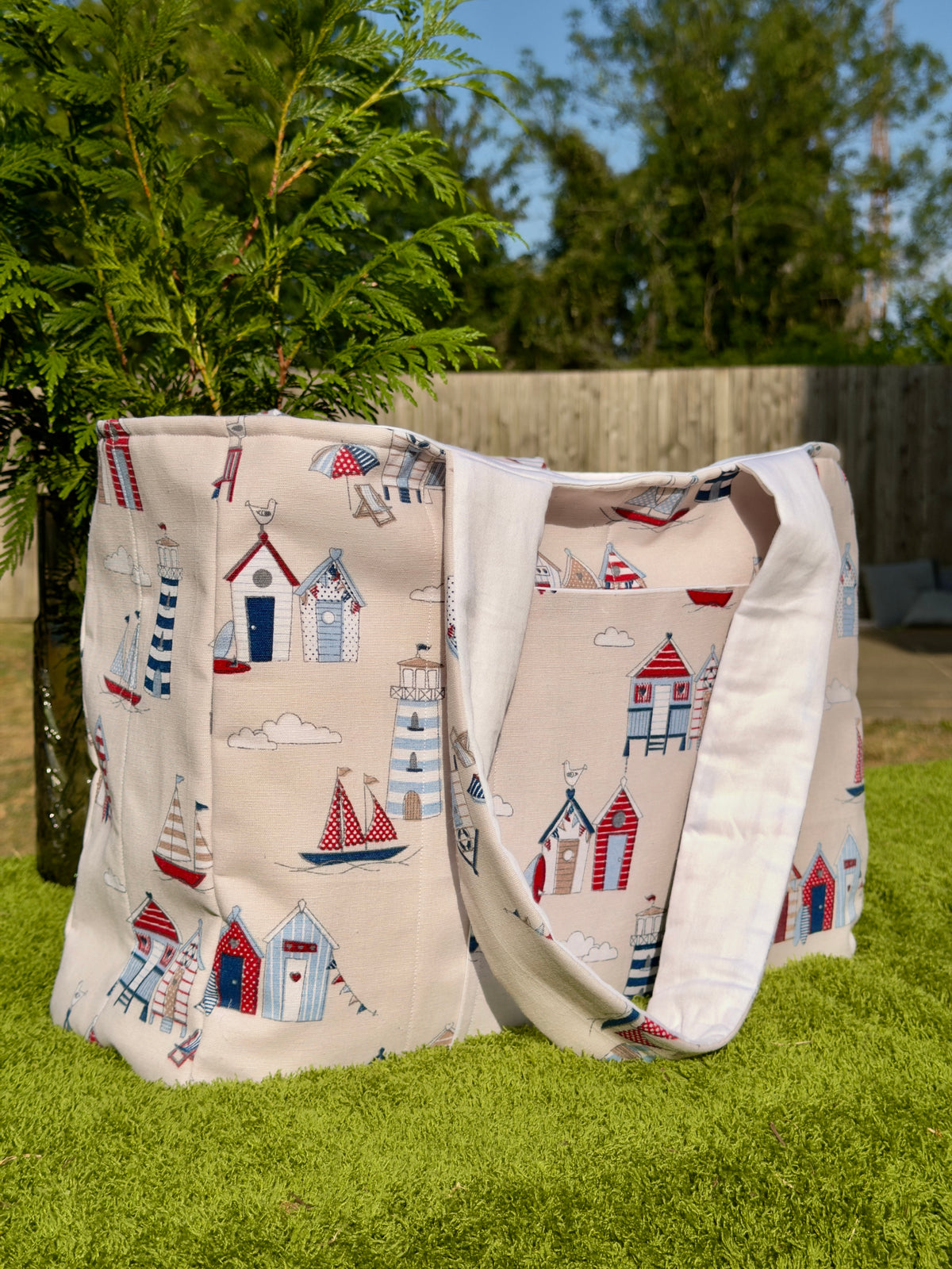 Seaside postcard Carryall tote