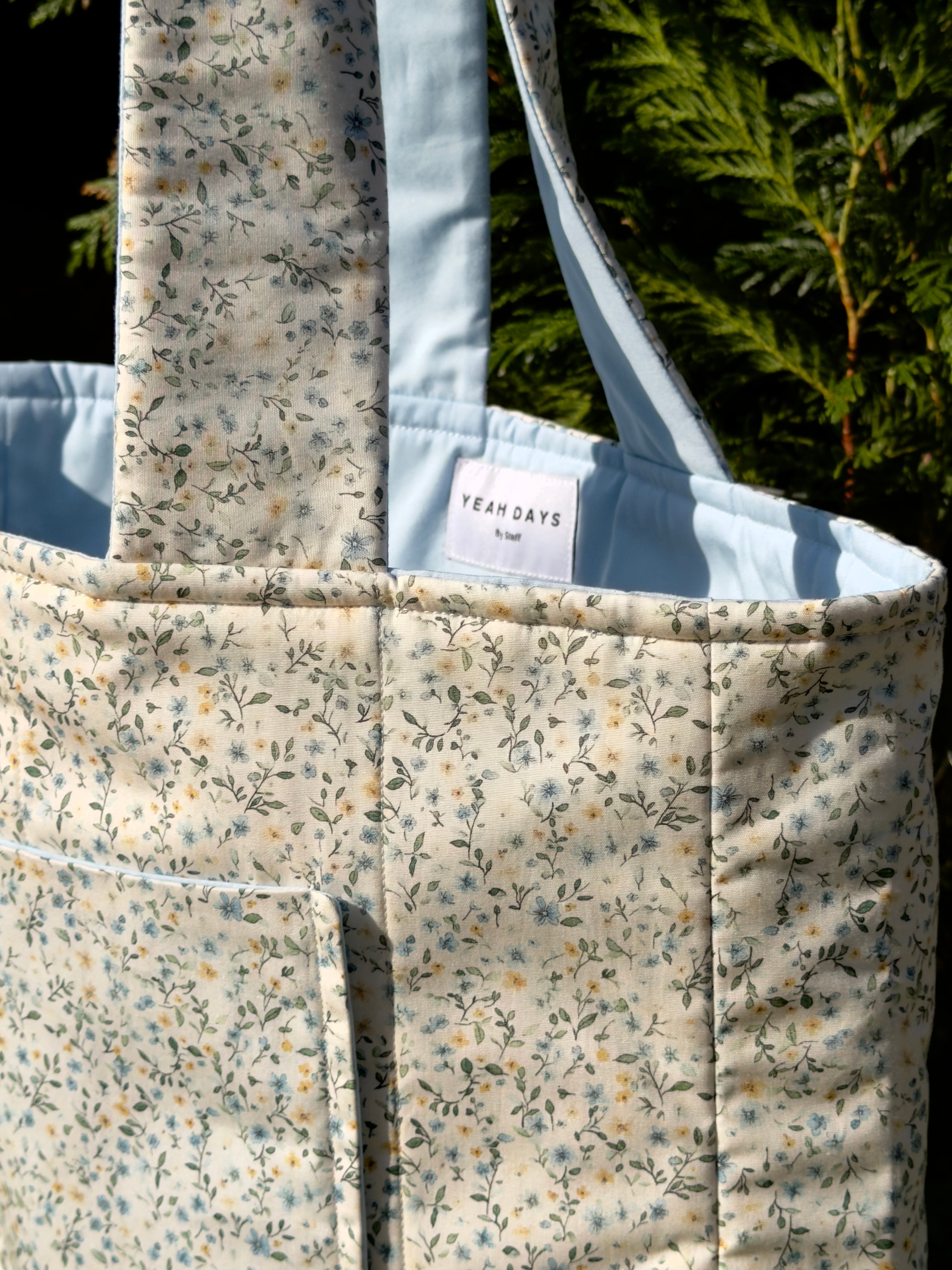 Morning Dew Laptop tote