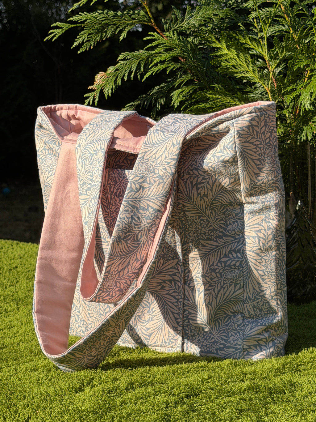 Willow & Bloom laptop tote