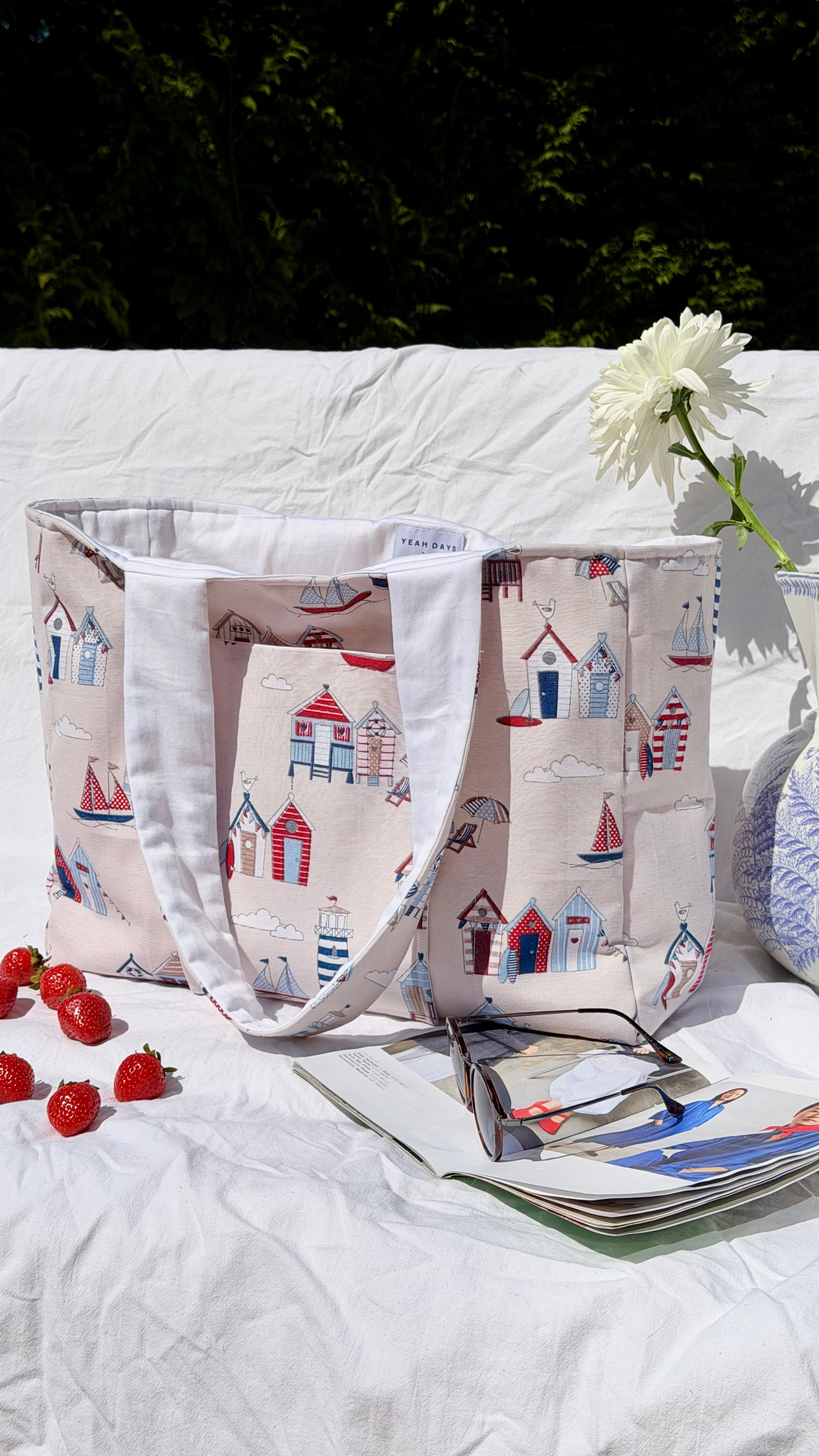 Seaside postcard Carryall tote